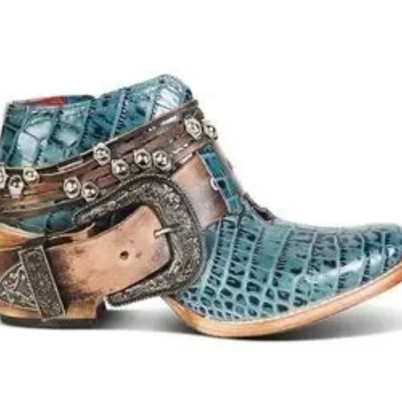 Freebird by Steven - Picture 2 of 5